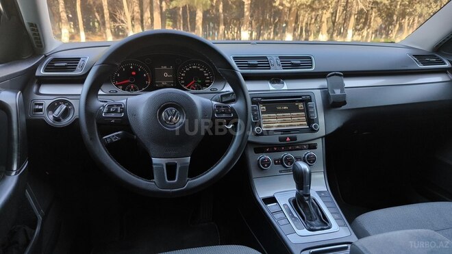 Volkswagen Passat 2014, 191,000 km - 1.8 l - Bakı