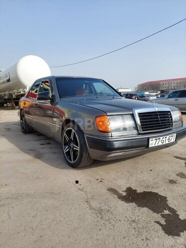 Mercedes E 230 1991, 350,000 km - 2.3 l - Bakı