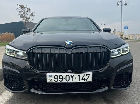 BMW 730 2021