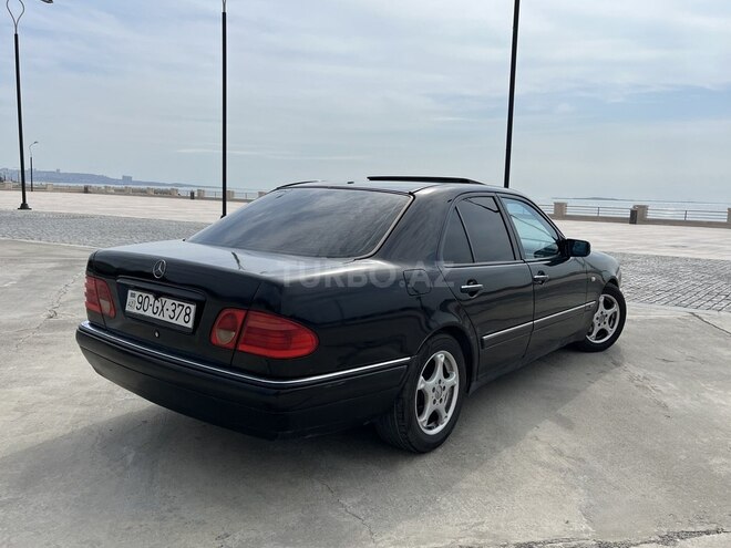 Mercedes E 240 1997, 328,515 km - 2.4 l - Bakı