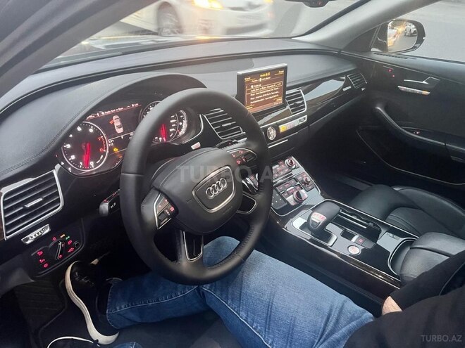 Audi A8 2012, 141,000 km - 4.2 l - Bakı