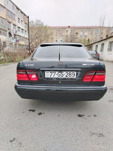 Mercedes E 240 1998, 420,000 km - 2.4 l - Sumqayıt