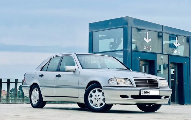 Mercedes C 220 1999, 341,000 km - 2.2 l - Bakı