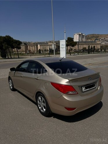 Hyundai Accent 2012, 220,000 km - 1.4 l - Bakı