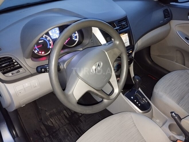 Hyundai Accent 2015, 143,000 km - 1.6 l - Bakı