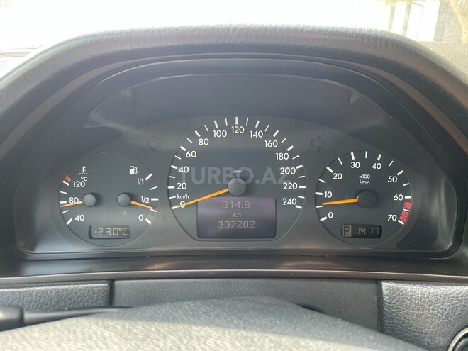 Mercedes E 240 2000, 310,000 km - 2.4 l - Bakı