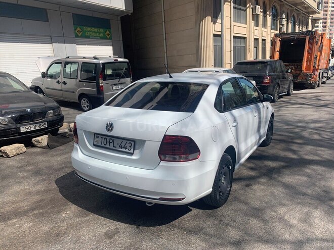 Volkswagen Polo 2019, 100,000 km - 1.6 l - Bakı