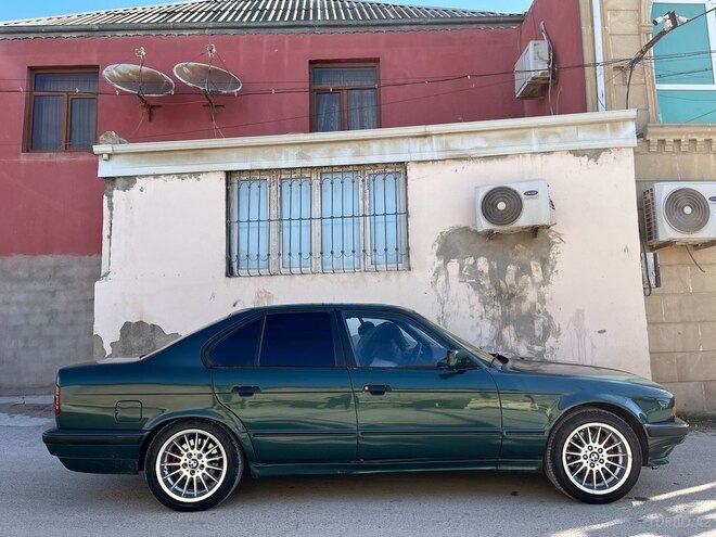 BMW 520 1992, 493,000 km - 2.0 l - Bakı