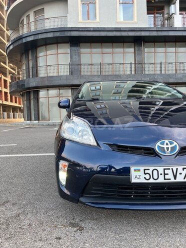 Toyota Prius 2015, 198,000 km - 1.8 l - Bakı