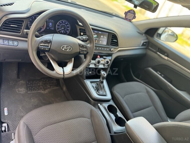Hyundai Elantra 2019, 111,900 km - 2.0 l - Gəncə