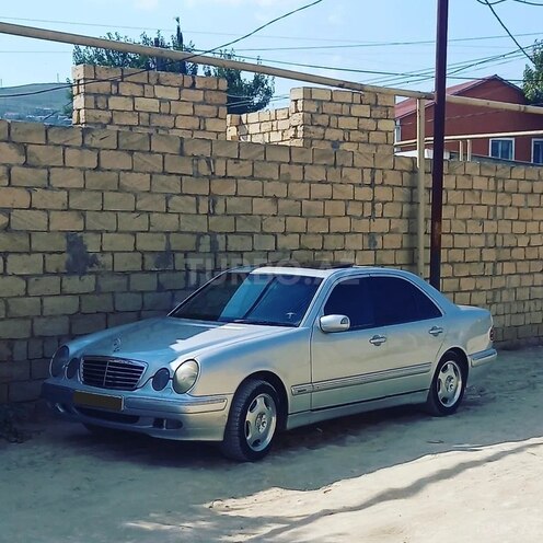 Mercedes E 220 1999, 332,346 km - 2.2 l - Bakı
