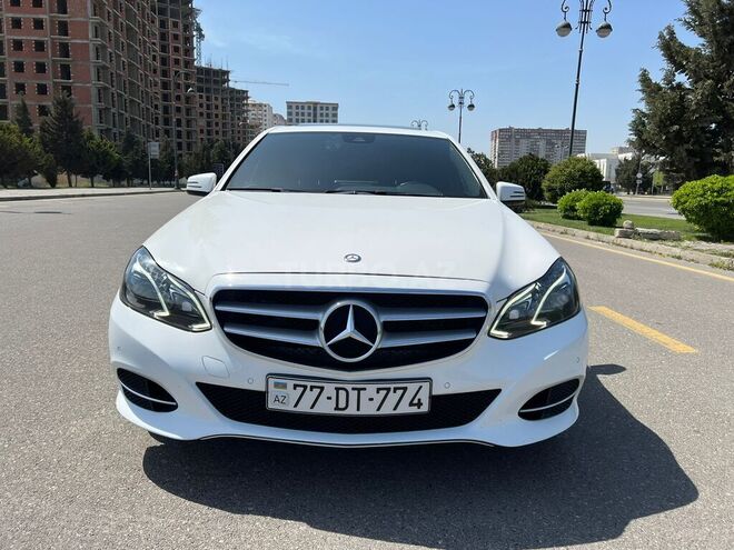 Mercedes E 220 2015, 181,755 km - 2.2 l - Bakı
