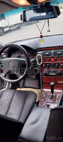 Mercedes E 220 1999, 380,000 km - 2.2 l - Bakı