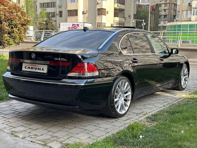 BMW 745 2002, 299,999 km - 4.4 l - Bakı