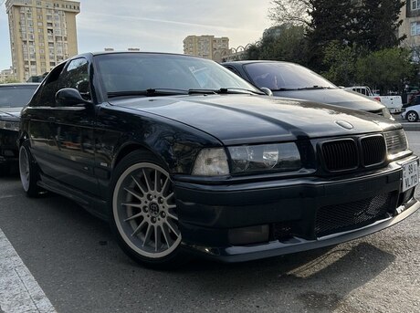 BMW 330 1998