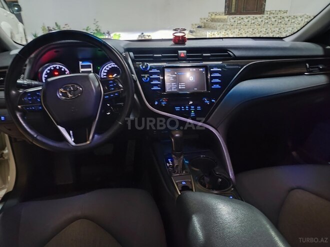 Toyota Camry 2019, 87,617 km - 0.3 l - Ağdam