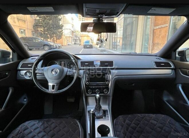 Volkswagen Passat 2013, 158,000 km - 1.8 l - Bakı