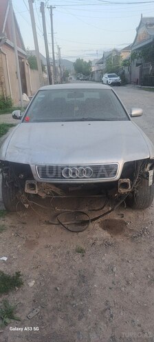 Audi A4 1996, 200,000 km - 1.8 l - Ağstafa