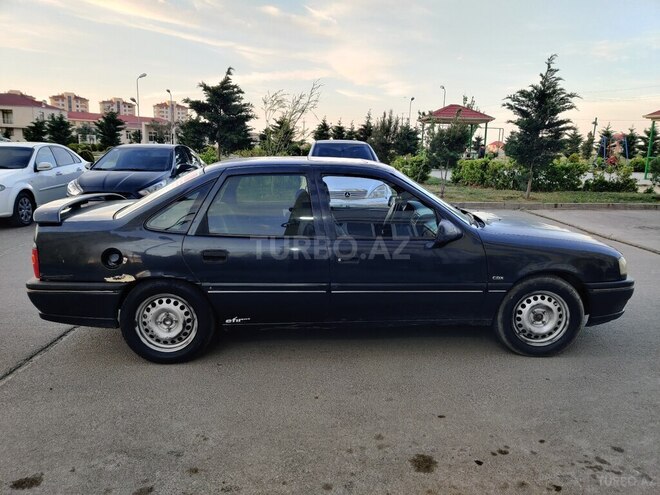Opel Vectra 1995, 264,000 km - 2.0 l - Bakı