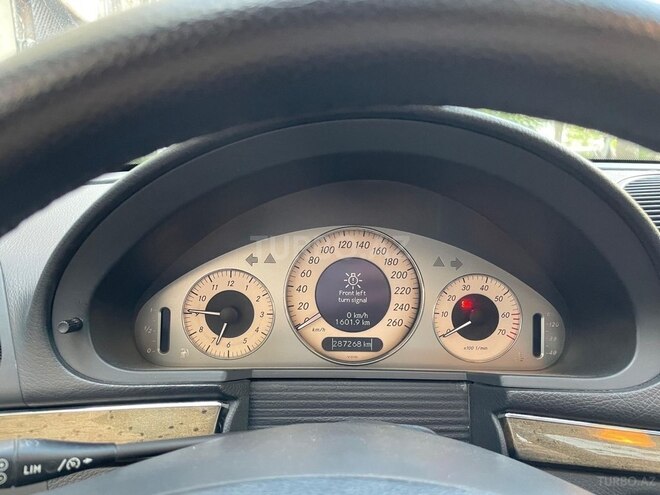 Mercedes E 240 2002, 288,000 km - 2.4 l - Bakı