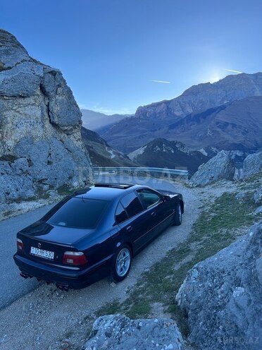 BMW 530 2000, 503,000 km - 3.0 l - Qusar