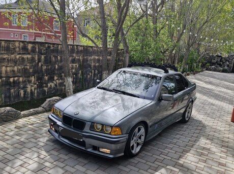 BMW 320 1991