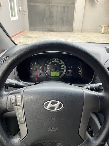 Hyundai H-1 2011, 242,000 km - 2.5 l - Bakı