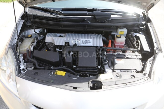 Toyota Prius 2013, 230,000 km - 1.8 l - Bakı