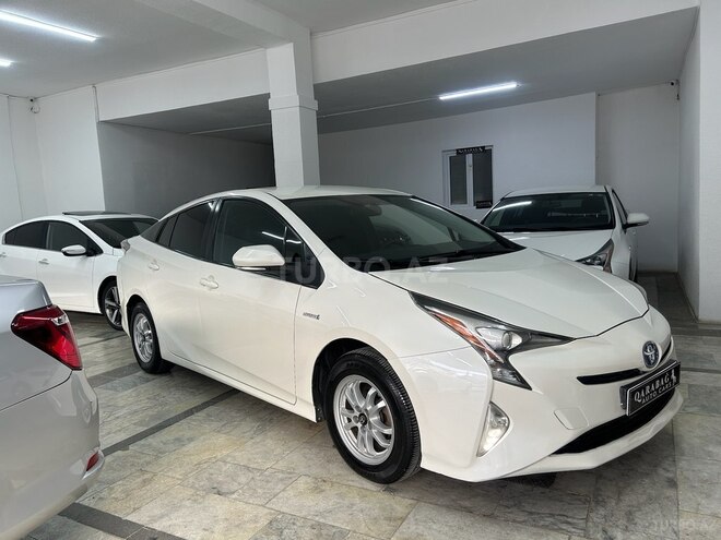 Toyota Prius 2017, 187,400 km - 1.8 l - Sumqayıt