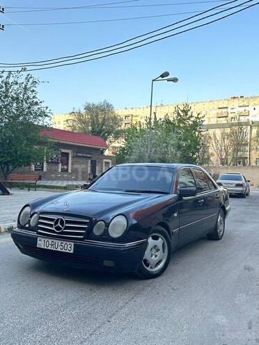 Mercedes E 230 1996, 221,500 km - 2.3 l - Bakı