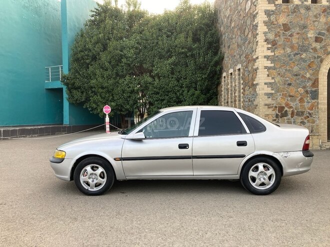 Opel Vectra 1998, 333,333 km - 2.0 l - Qazax