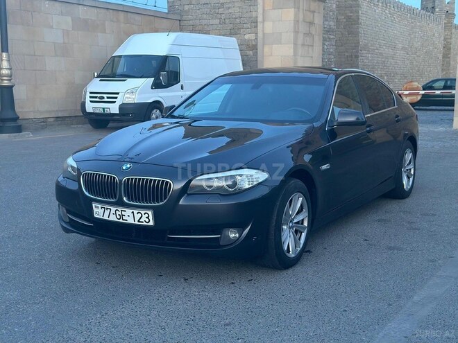 BMW 520 2010, 240,000 km - 2.0 l - Bakı