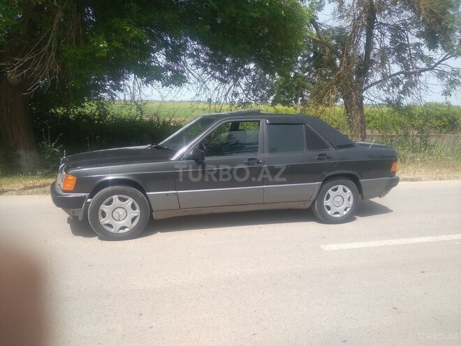 Mercedes 190 1992, 136,000 km - 2.0 l - Sabirabad