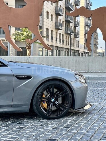 BMW M6 2013, 102,000 km - 4.4 l - Bakı