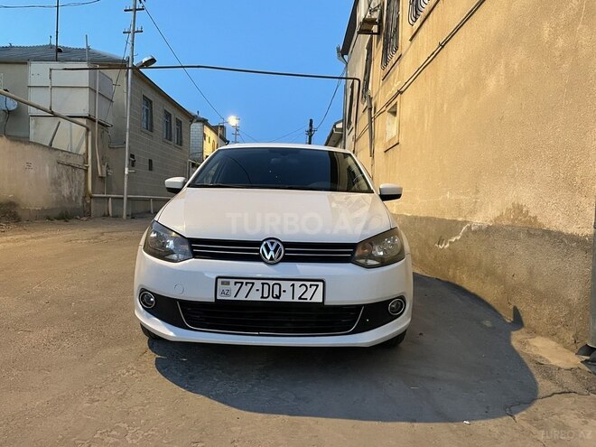Volkswagen Polo 2015, 192,970 km - 1.6 l - Bakı