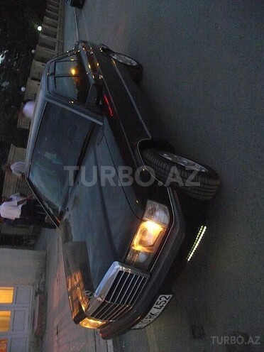 Mercedes 190 1993, 1,000 km - 0.2 l - Sabirabad