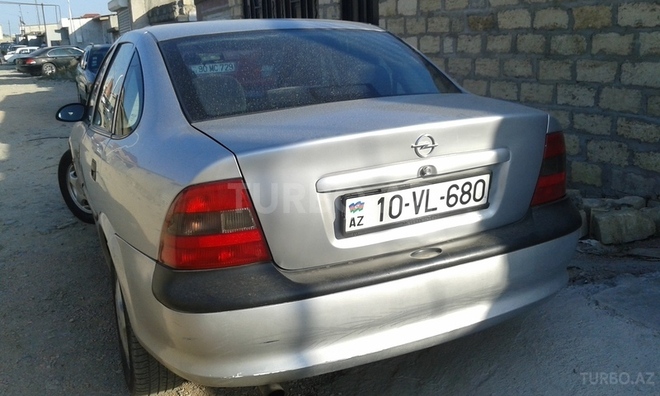 Opel Vectra 1998, 130,000 km - 1.6 l - Sumqayıt