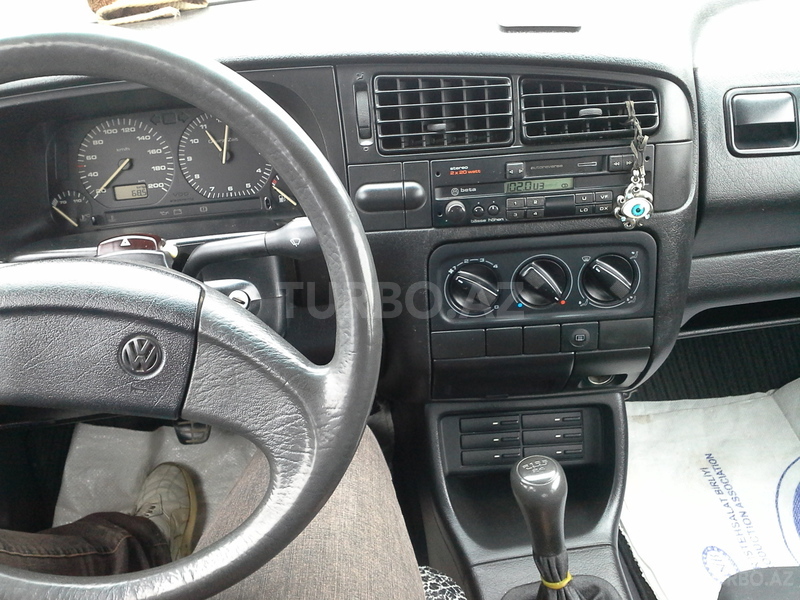 Volkswagen Golf 1992, 250,000 km - 1.4 l - Bakı