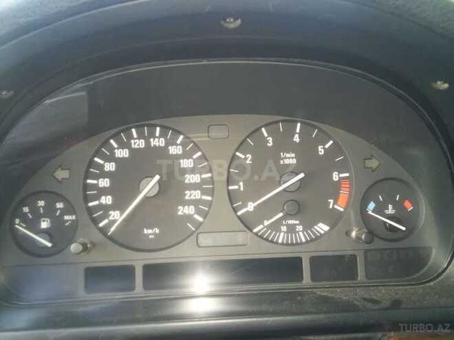 BMW 523 1998, 350,000 km - 2.5 l - Bakı