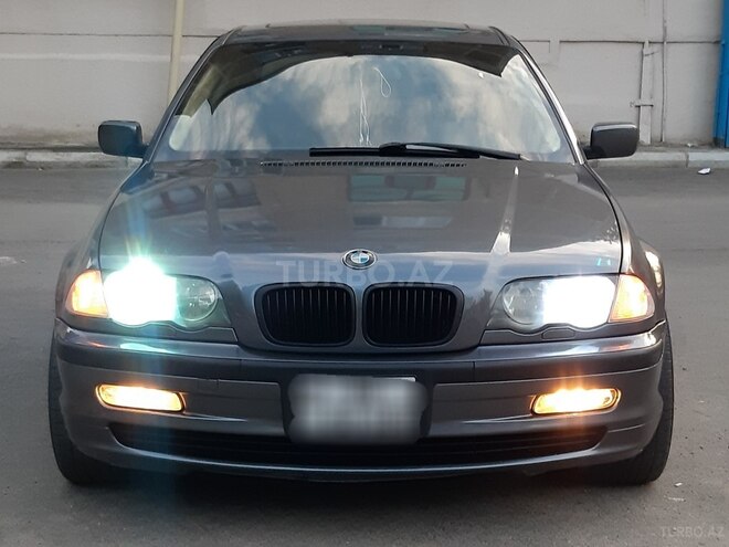 BMW 325 2001, 256,000 km - 2.5 l - Bakı