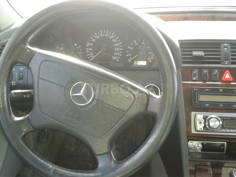 Mercedes C 240 2000, 183,000 km - 2.4 l - Bakı