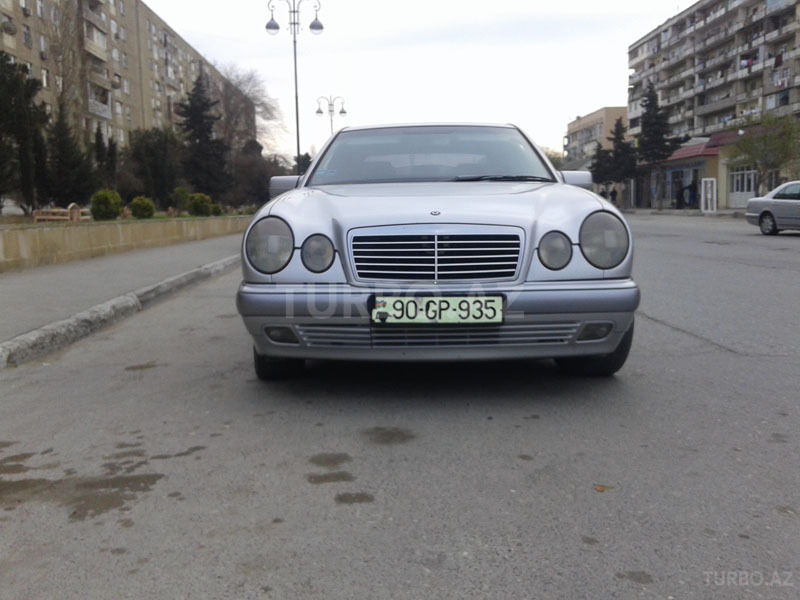 Mercedes E 200 1998, 71,000 km - 2.2 l - Bakı