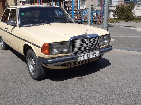 Mercedes 200 1980