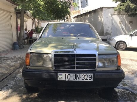 Mercedes E 300 1988