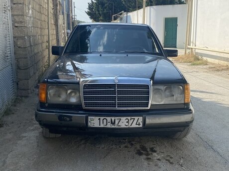 Mercedes E 300 1990