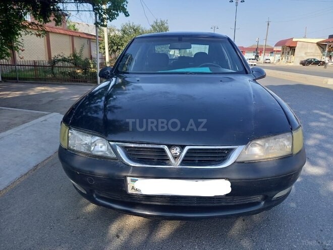 Opel Vectra 1997, 18,000 km - 1.8 l - Quba