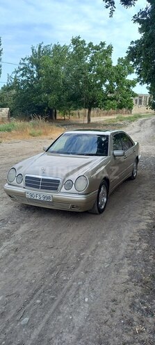 Mercedes E 230 1996, 395,000 km - 2.3 l - Xudat