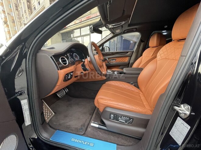 Bentley Bentayga 2016, 21,000 km - 6.0 l - Bakı