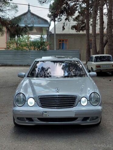 Mercedes E 320 2001, 272,000 km - 3.2 l - Şəmkir