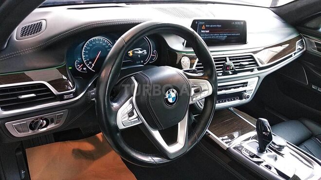 BMW 750 2016, 49,600 km - 4.4 l - Bakı